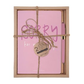НАБОР ПОДАРОЧНЫЙ "SORRY PINK" (ДВЕ ТЕТРАДИ BV И РУЧКА)
Арт. 7-40-001/157-3