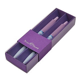 НАБОР ИЗ 2-Х РУЧЕК "HappyClick. Ягодные тортики. Ежевика" ШАРИКОВАЯ 0.5 ММ, СИНЯЯ (сиреневый футляр)
Арт. 20-0241/6565