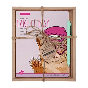 НАБОР ПОДАРОЧНЫЙ "EASY LIFE.КОТЫ. Mainecoon" (ДВЕ ТЕТРАДИ И РУЧКА)
Арт. 7-48-1293-2/4