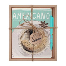 НАБОР ПОДАРОЧНЫЙ "СЧАСТЬЕ В КОФЕ. Americano" (ДВЕ ТЕТРАДИ И РУЧКА)
Арт. 7-48-1226-2/1
