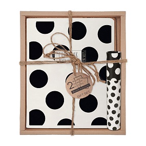 Набор подарочный "BLACK&WHITE.NEW. Black polka dots" (две тетради и ручка в тубе)
Арт. 7-48-1269-3/1