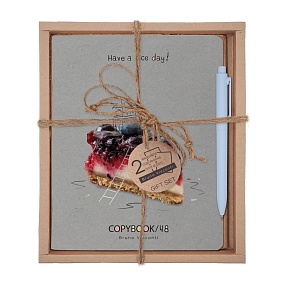 НАБОР ПОДАРОЧНЫЙ "NICE DAYS. Черничный чизкейк" (ДВЕ ТЕТРАДИ И РУЧКА)
Арт. 7-48-1278-2/5