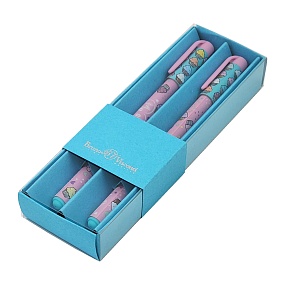 НАБОР ИЗ 2-Х РУЧЕК "HappyWrite. My Sweet. Капкейки"ШАРИКОВАЯ 0.5 ММ, СИНЯЯ (голубой футляр)
Арт. 20-0215/5050