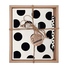 НАБОР ПОДАРОЧНЫЙ "BLACK&WHITE.NEW. Black polka dots" (ДВЕ ТЕТРАДИ И РУЧКА)
Арт. 7-48-1269-2/1