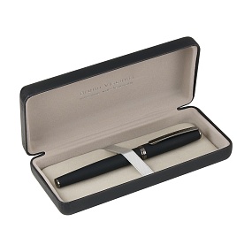 Ручка роллер BrunoVisconti®
"SIDNEY" цвет корпуса черный
0.7 мм, синий, в черном  футляре из экокожи
Арт. 20-0455-14