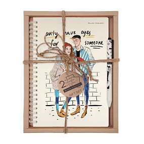 НАБОР ПОДАРОЧНЫЙ "MY EYES ON YOU"  (ТЕТРАДЬ BV НА ГРЕБНЕ В КЛЕТКУ И РУЧКА)
Арт. 7-60-201/10-3