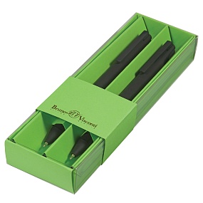 Набор BrunoVisconti®
из 2-х шариковых автоматических  ручек
"POINTCLICK"0.38 мм, синий, в картонном салатовом  футляре Black
Арт. 20-0378/0101