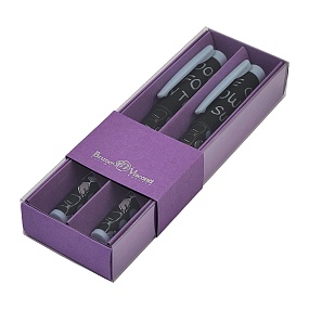 НАБОР ИЗ 2-Х РУЧЕК "FreshWrite. Дамские штучки. Очки" ШАРИКОВАЯ 0.7 ММ, СИНЯЯ (сиреневый футляр)
Арт. 20-0214/7373