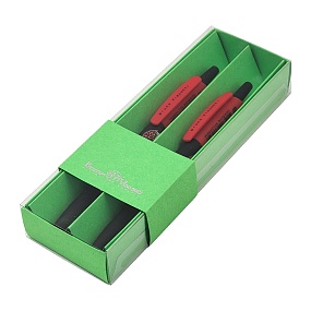 НАБОР ИЗ 2-Х РУЧЕК "HappyClick. Fresh & fruity. Гранат" ШАРИКОВАЯ 0.5 ММ, СИНЯЯ (салатовый футляр)
Арт. 20-0241/4747