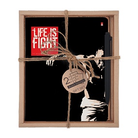 НАБОР ПОДАРОЧНЫЙ "БОЙЦОВСКИЙ КЛУБ. Удар" (ДВЕ ТЕТРАДИ И РУЧКА)
Арт. 7-48-1289-2/3