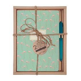 НАБОР ПОДАРОЧНЫЙ "МАКИ НА ЗЕЛЕНОМ" (ДВЕ ТЕТРАДИ BV И РУЧКА)
Арт. 7-40-001/36-3