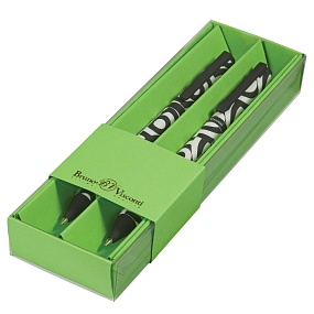 Набор BrunoVisconti®
из 2-х шариковых автоматических  ручек
"ARTCLICK"0.5 мм, синий, в картонном салатовом  футляре "Оптическая иллюзия"
Арт. 20-0281/2828