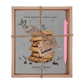 НАБОР ПОДАРОЧНЫЙ "NICE DAYS. Печенье" (ДВЕ ТЕТРАДИ И РУЧКА)
Арт. 7-48-1278-2/4